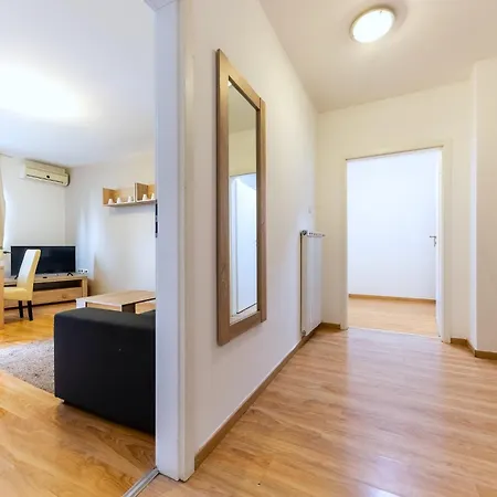 Prime - Spacious 2 Bedroom Family - Parking Included Appartement Budapest